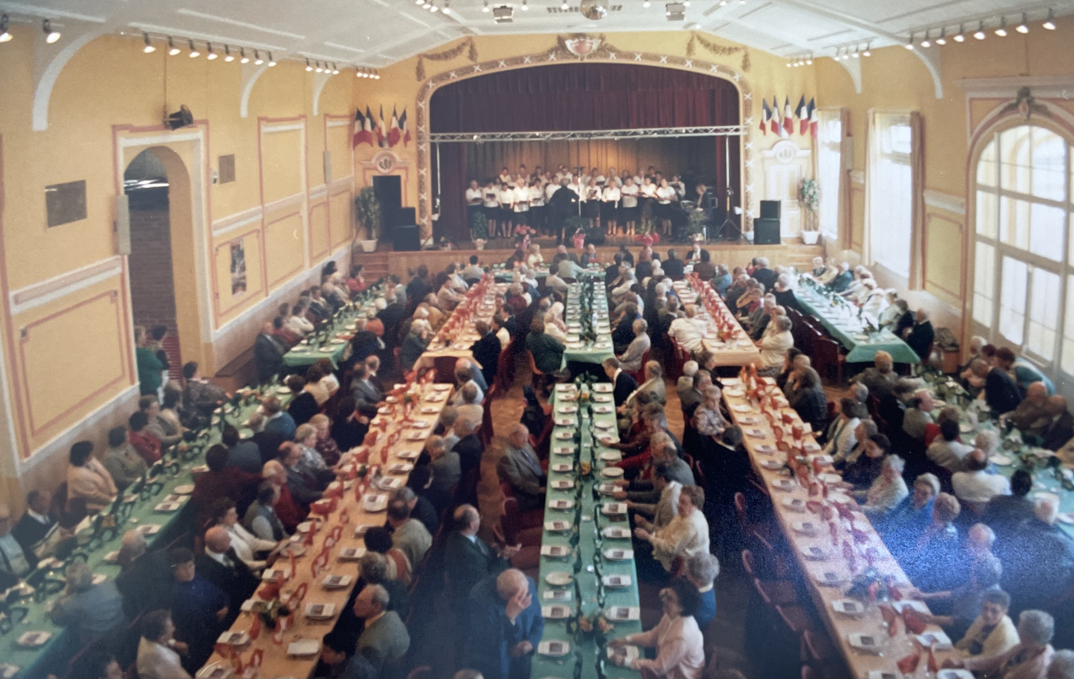 Repas des ainés (2)