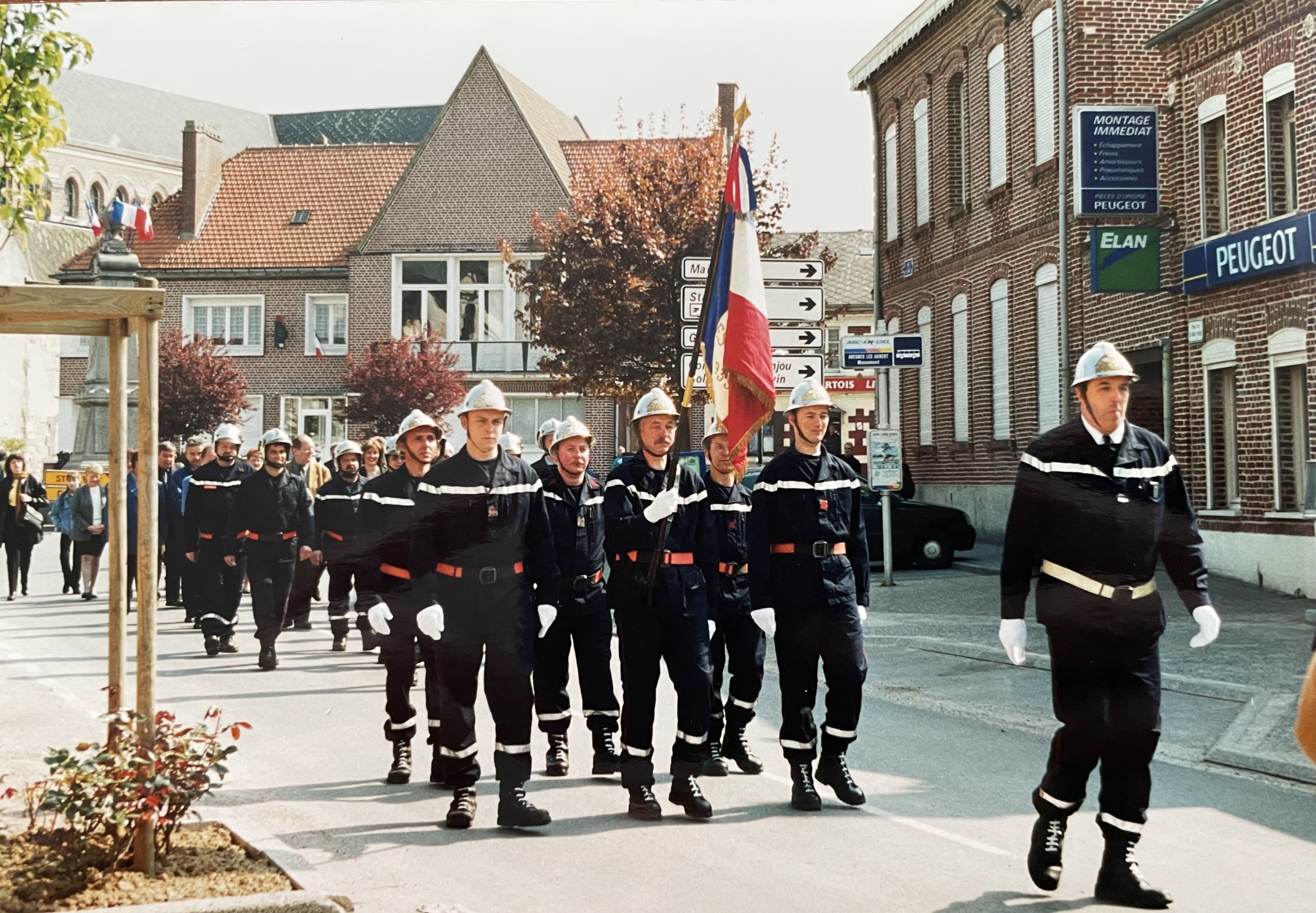 8 mai 2001