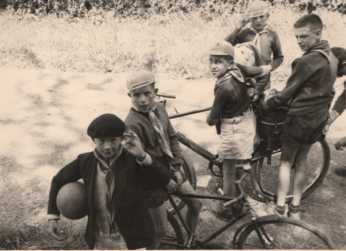 Enfants dans la nature