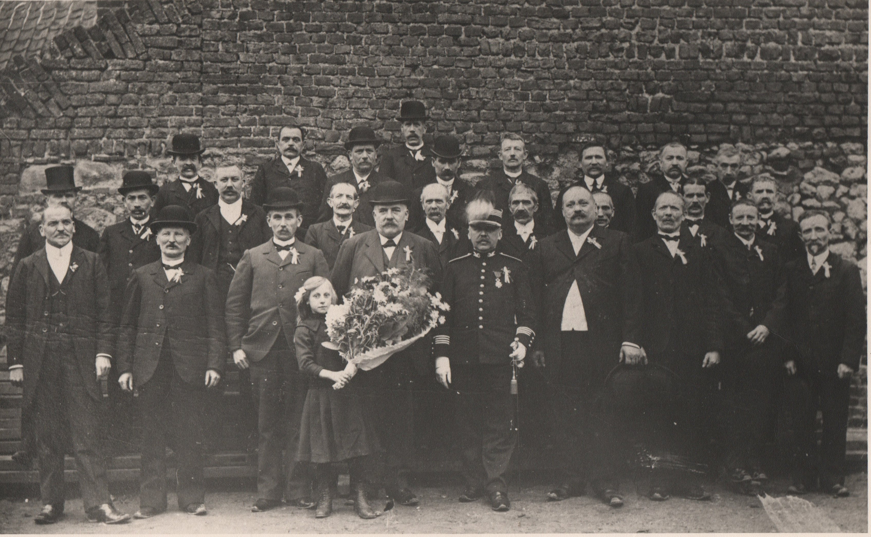 Classe 1884 avec l'indentant général Largillière